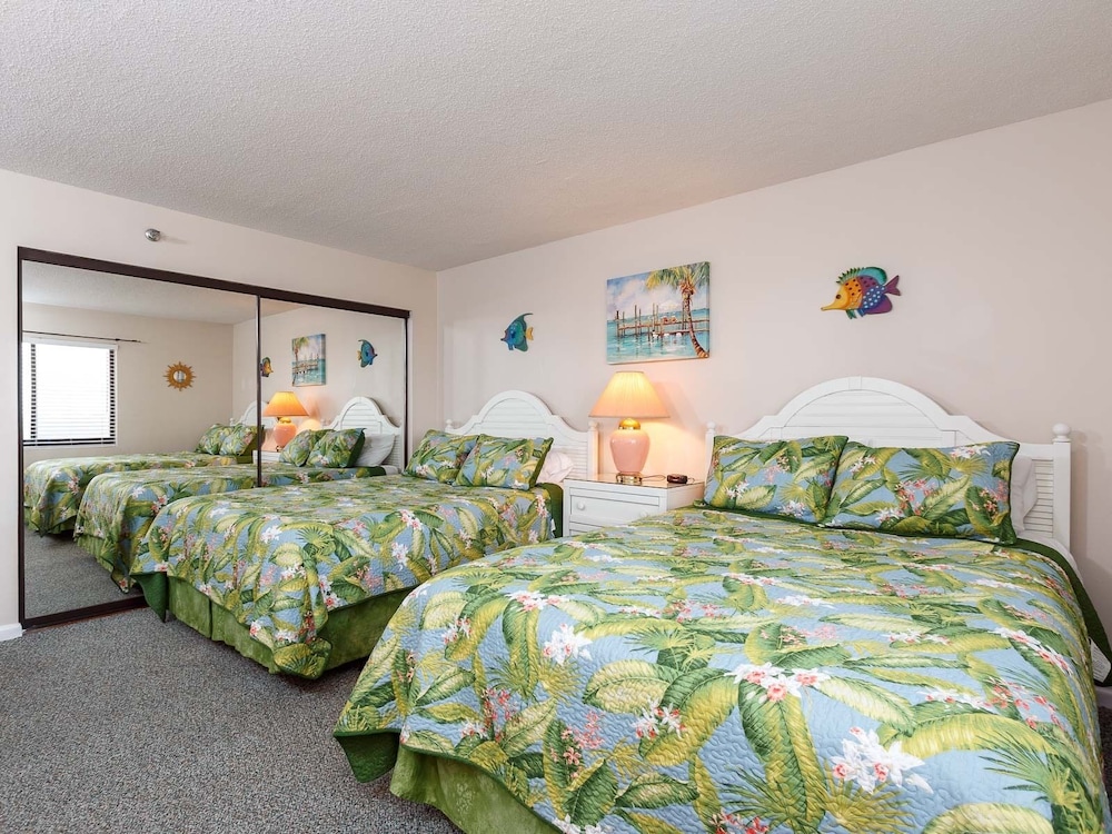 Surf Dweller 709 by Brooks and Shorey Resorts