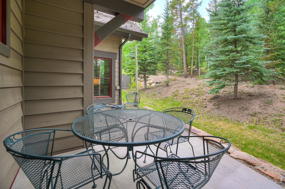 Private Townhome Close To Ski Back And Hot Tub 3 Bedroom Townhouse