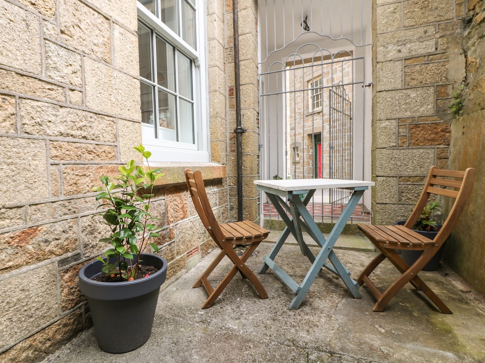 1 Regents Mews