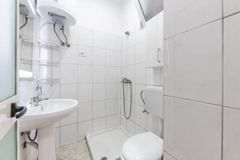 Studio With Amazing Sea View and Beach Access Durr s