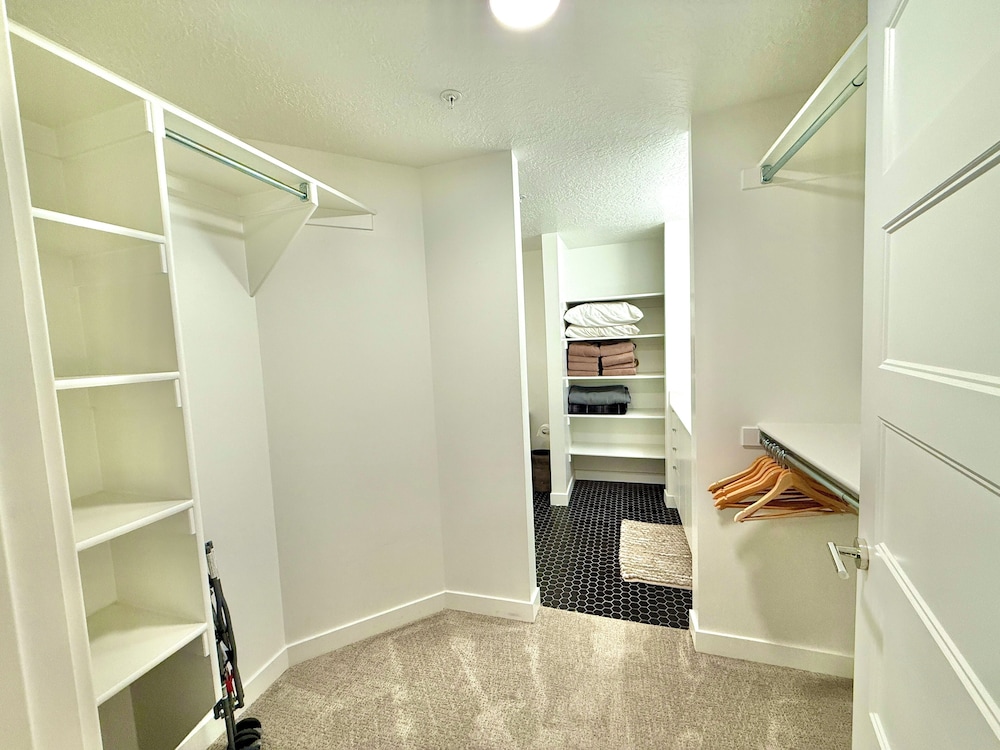 Luxurious New Condo in Downtown SLC
