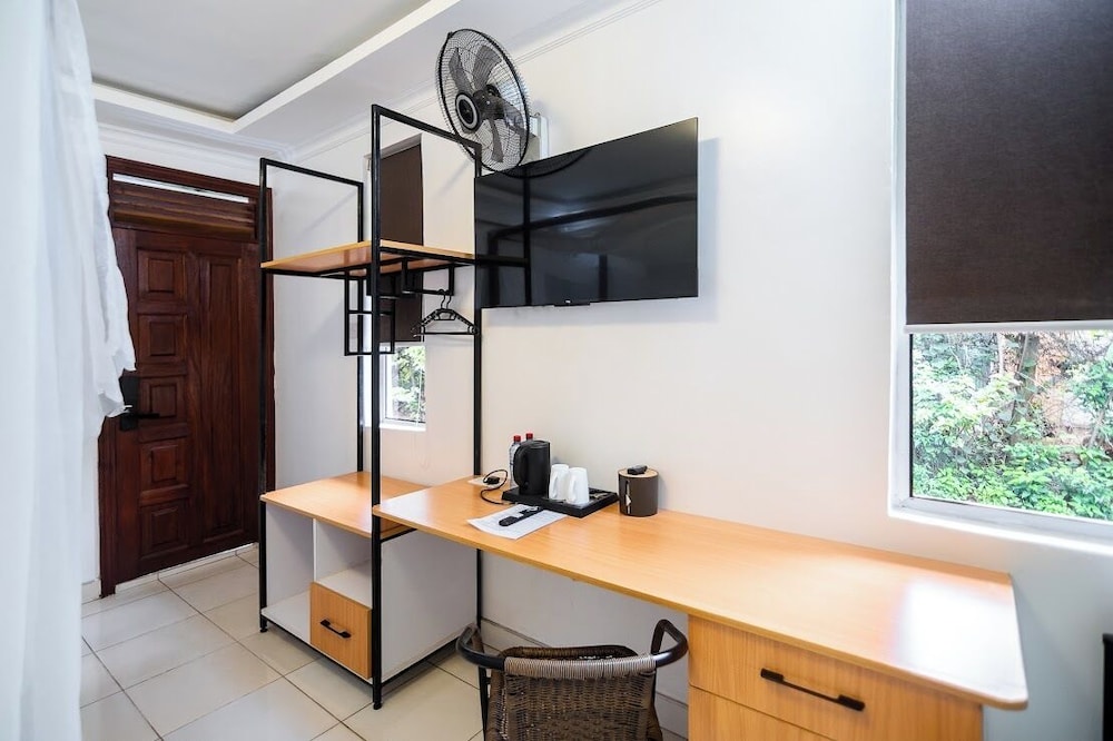 Harry's Kisumu Oasis