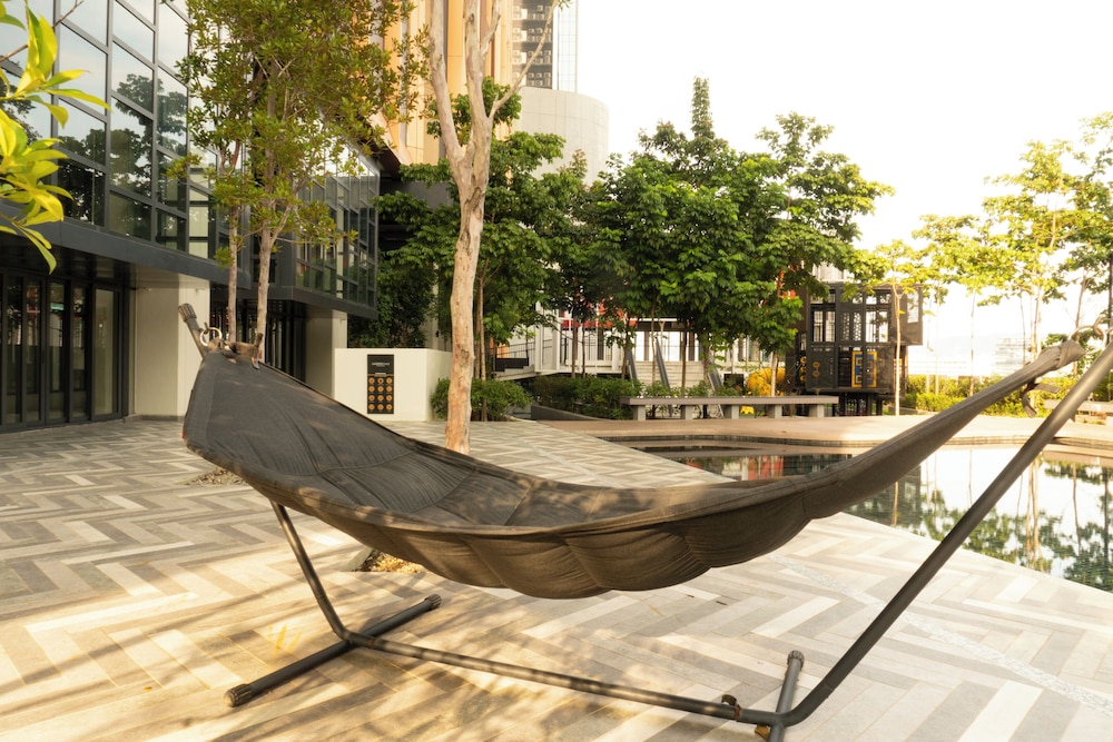 Harmony Luxury Suites At Lucentia BBCC