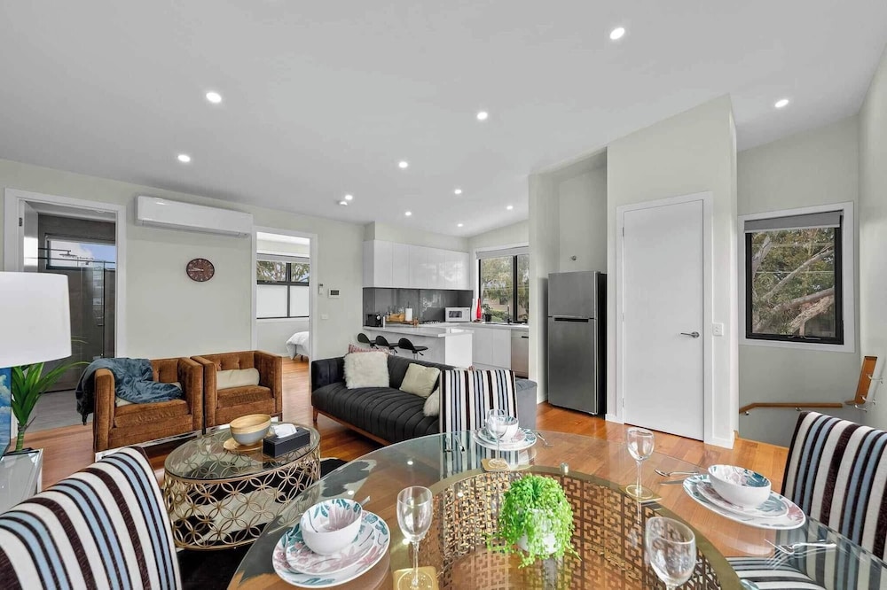 Luxurious Townhouse7 km to CBD