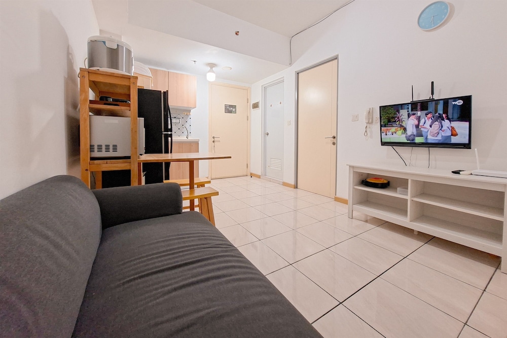 Best Location And Homey 2Br Apartment At M-Town Residence