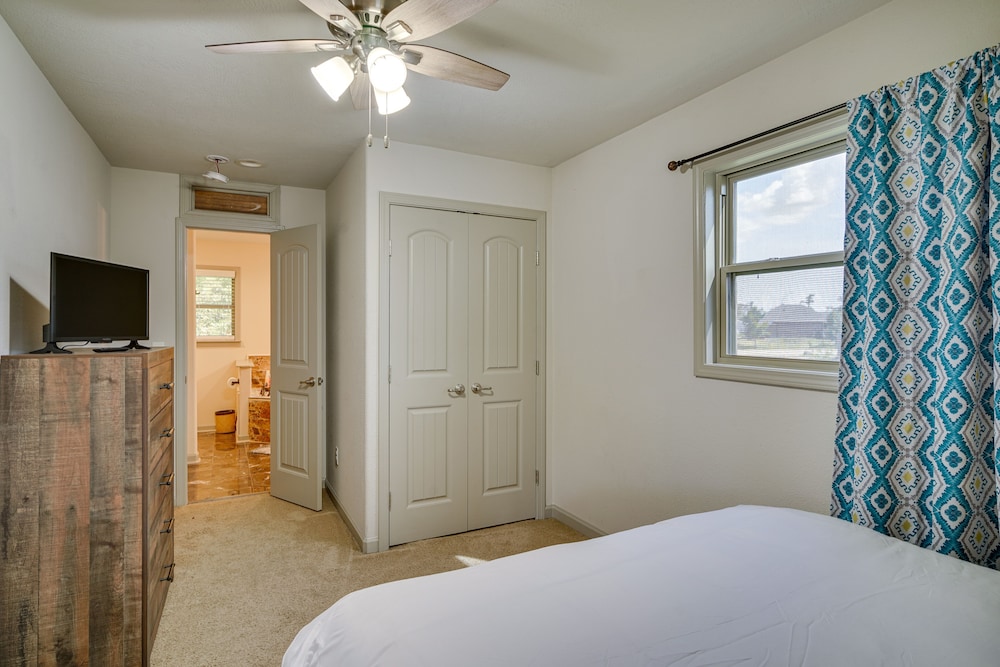 Lake Charles Vacations - Louisiana Abode - Balcony, Pool Table  Lake Views - Property Image 5