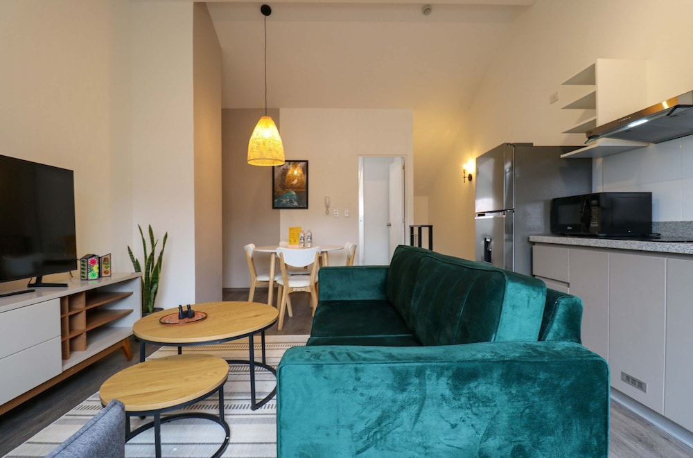 w Stunpedous 2BR w Perfect Balcony in Cusco