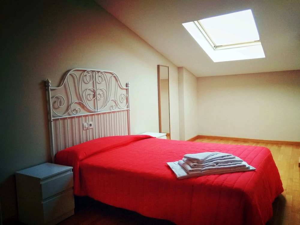Apartamentos Playa Catedrales 3000