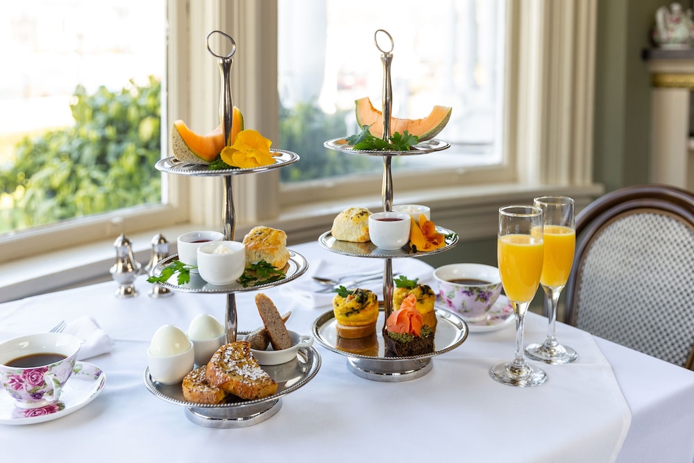 Pendray Inn and Tea House 50
