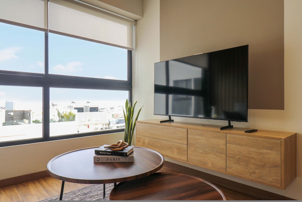 w Luxurious 1BR w Great Deco in San Isidro