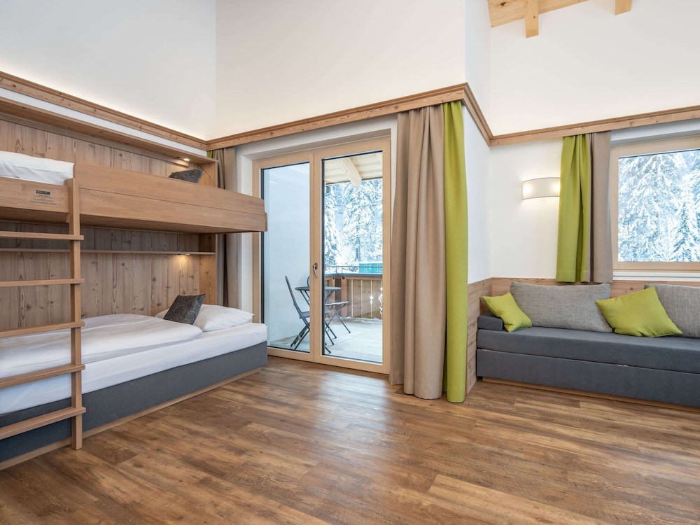 Luxury Chalet in Saalbach-hinterglemm With Sauna