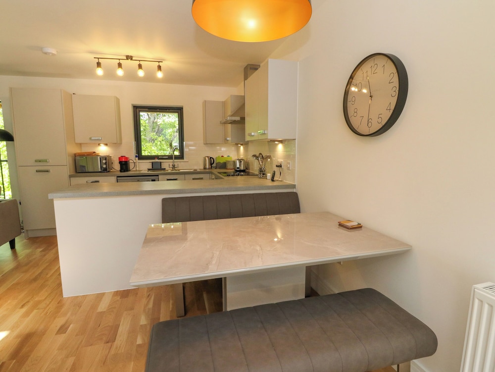 Oakbank Mews