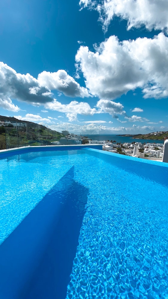 Amperian Mykonos Suites & Villas
