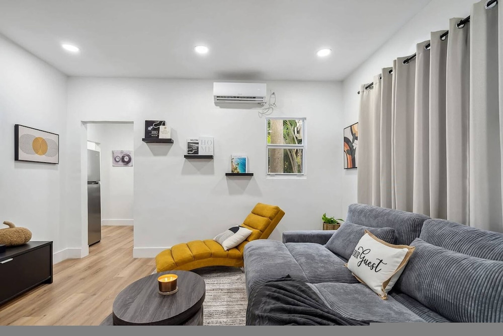 Casa Roselle Full 2 2