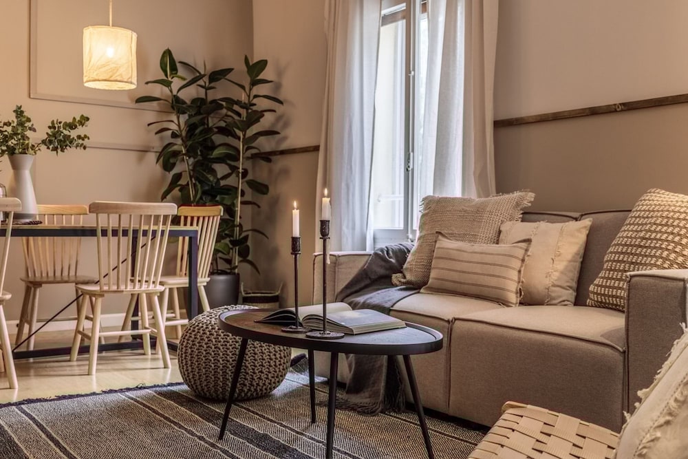 Aversa - 2 Bedrooms in Azca