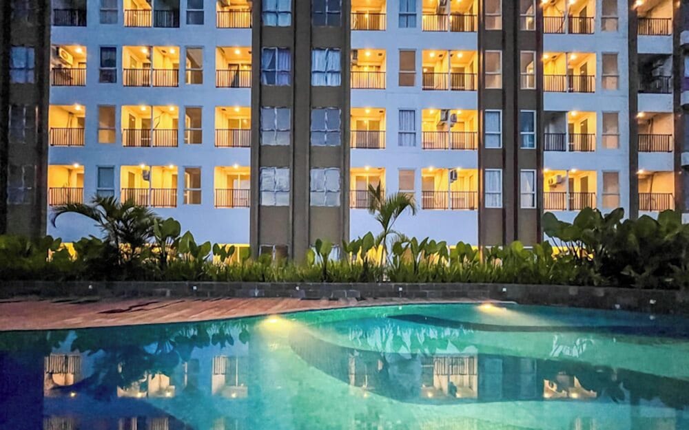 Grey Toned 1Br Apartment Tamansari Skylounge Makassar