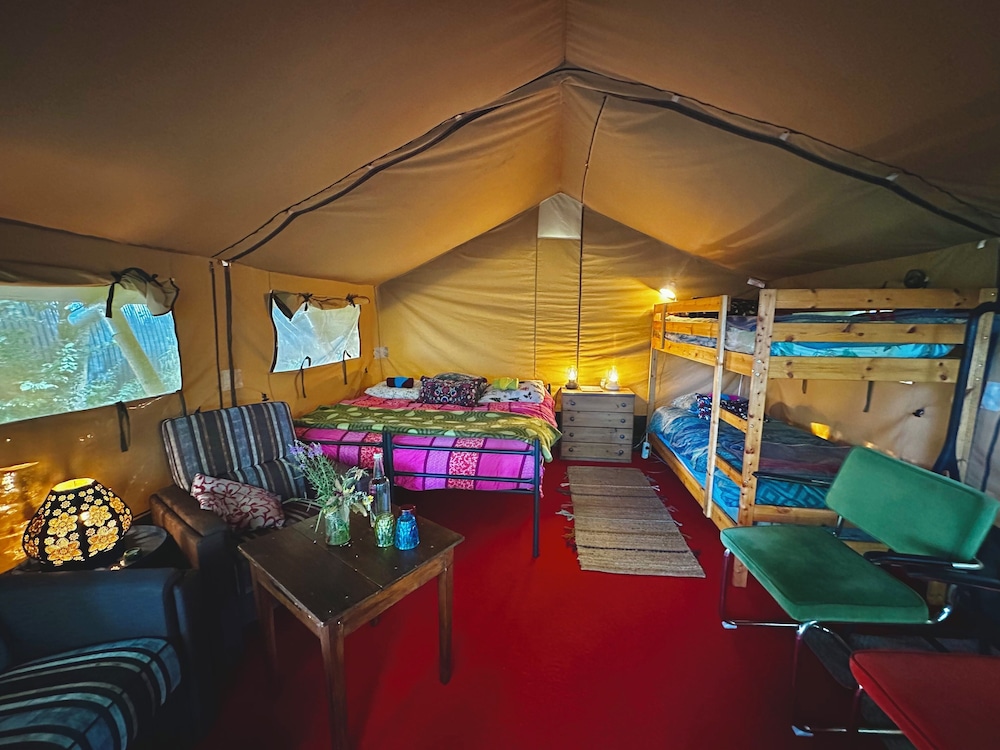 Camping De Helleborus