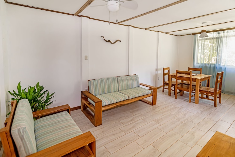 Drift Away Eco Lodge