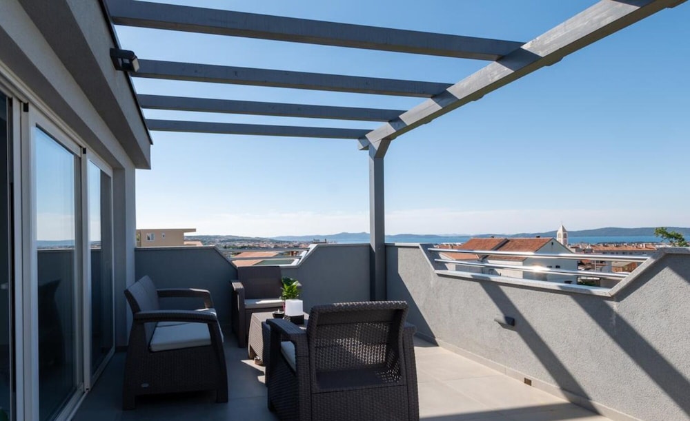 Panoramic View Apartment ILM