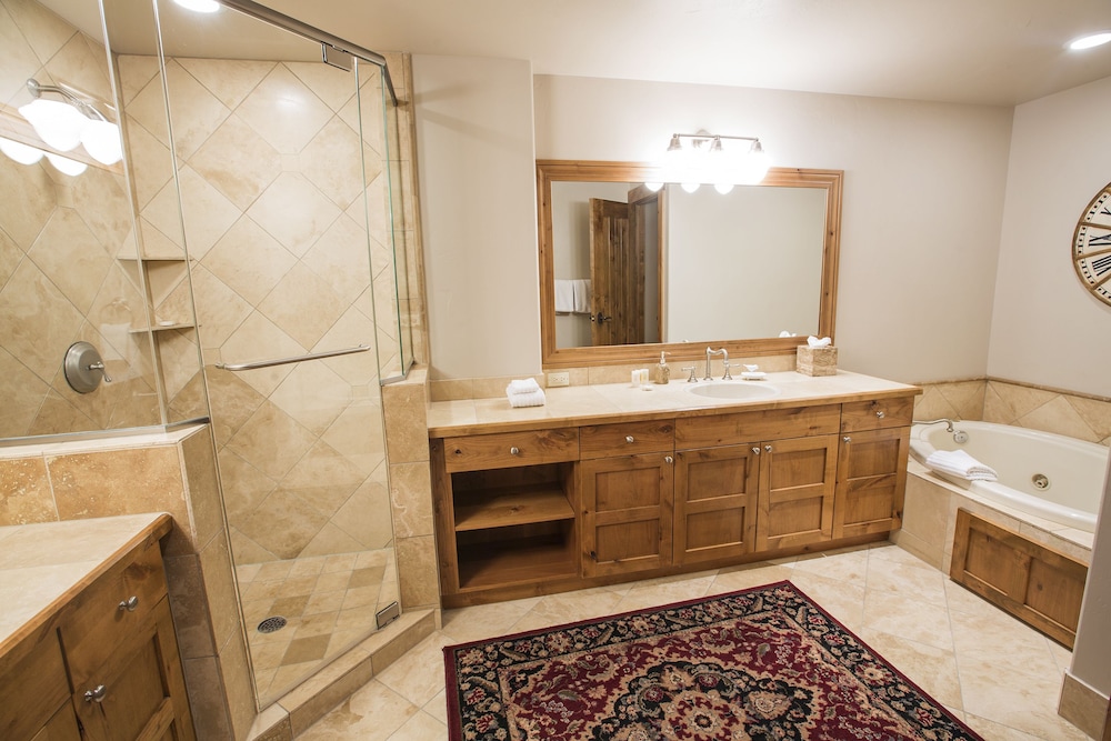 WestWall Lodge - Property Image 128