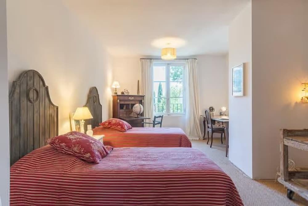 New Bastide Couronne d Aix Luxury in Aix-en-provence A Sophisticated Retreat for Families and Friends