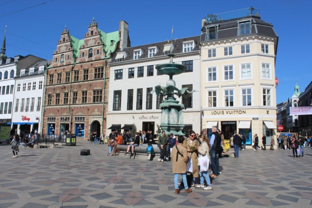 Photo 33