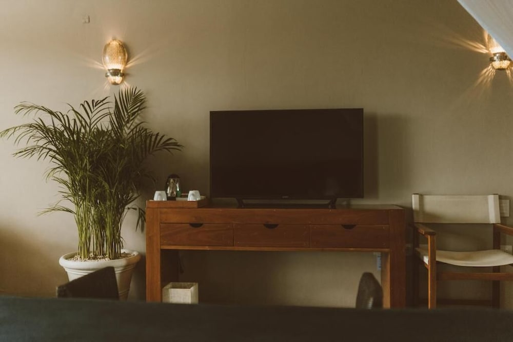 Jashita Hotel - Property Image 37