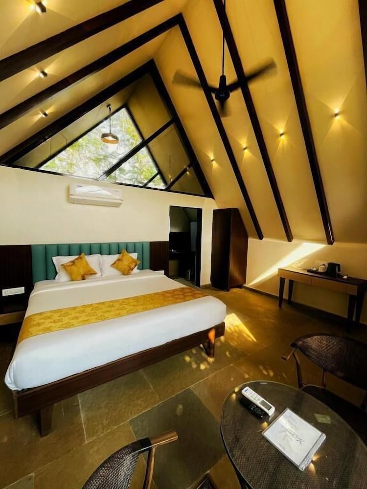 Bird's Nest Resort - Shahapur
