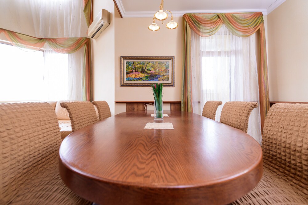 meeting & event spaces