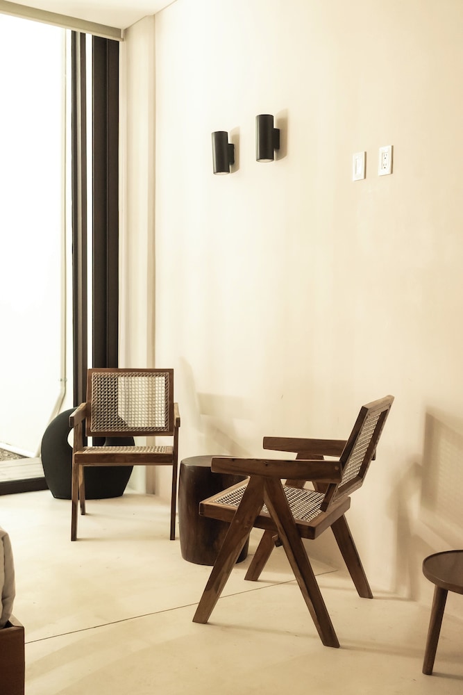 BT Homes - Zama Boho