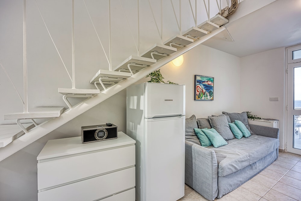 Valdarke Seaside Apartment