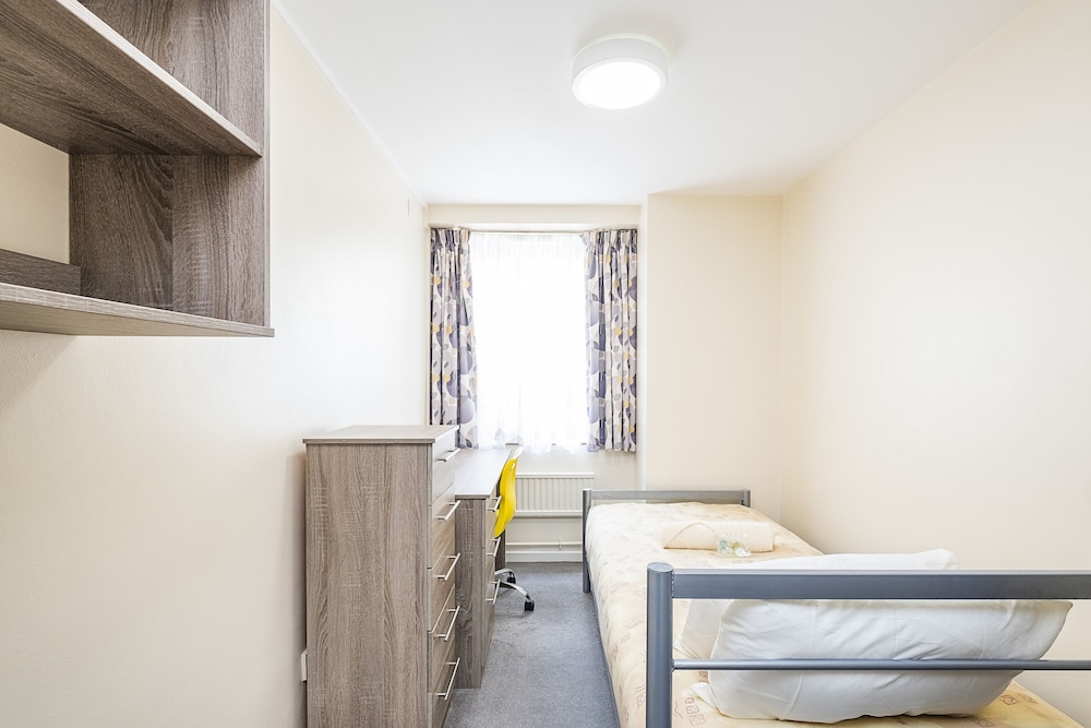 Modern Rooms - LONDON