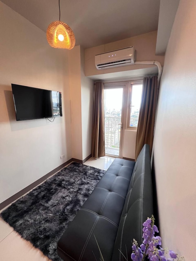 Unistay Coast Res R19 with Bal-Sunset Vw