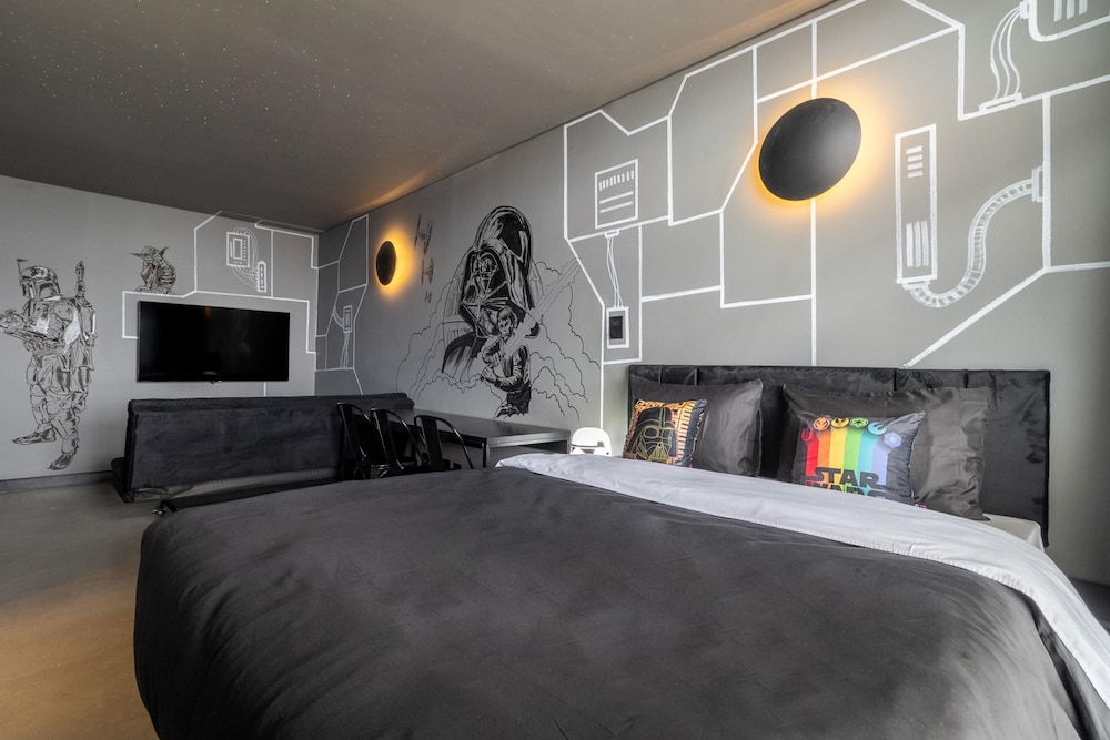 hotel room