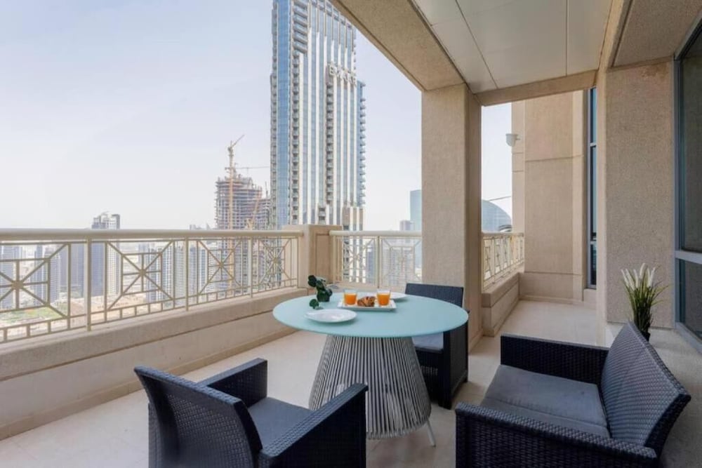 BellaVista-1BR Huge Terrace  29Boulevard