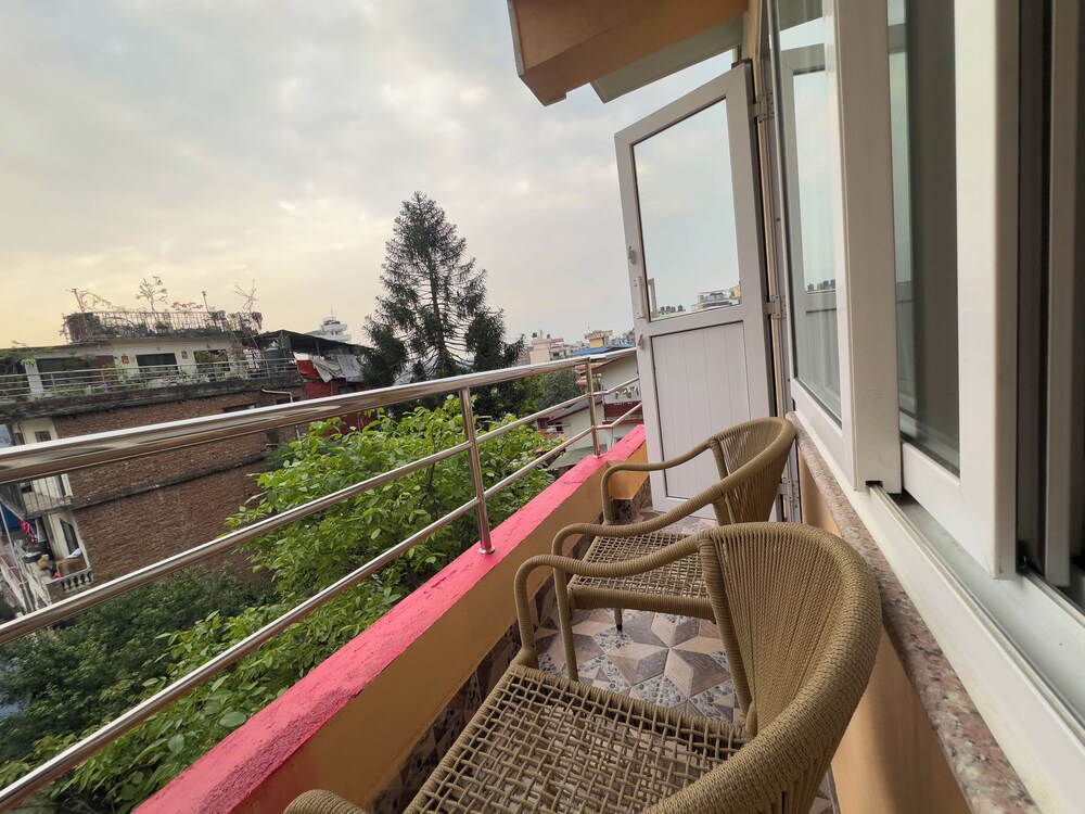 Kathmandu Yaro INN