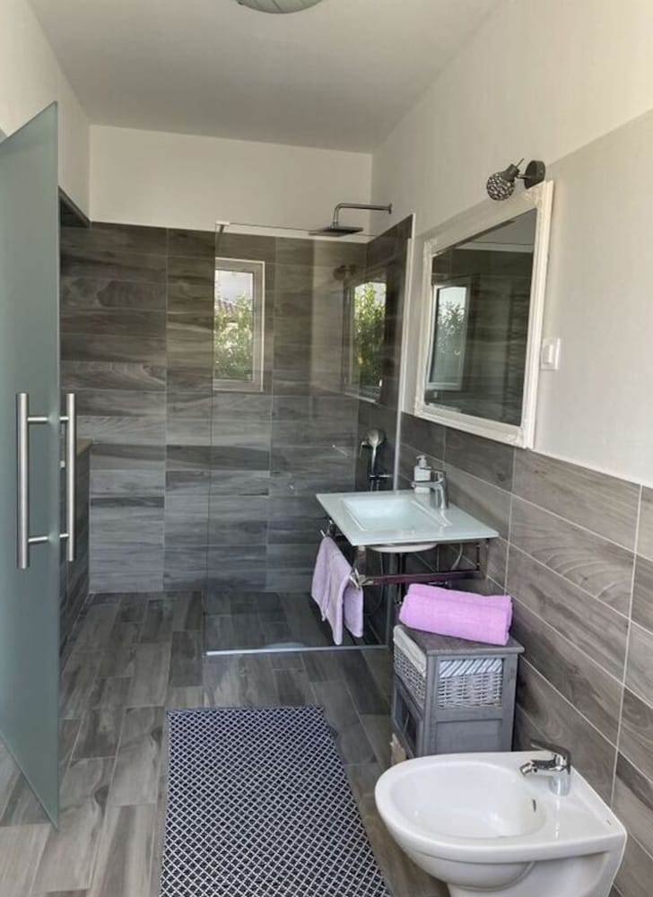 New White Villa, 60 m2, Pool