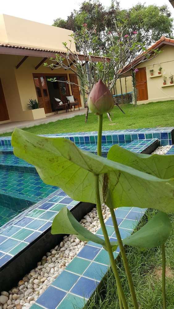 Taratai Villa