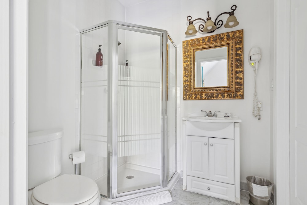 Columbia Vacations - The Columbia Inn at Peralynna Manor - Property Image 103