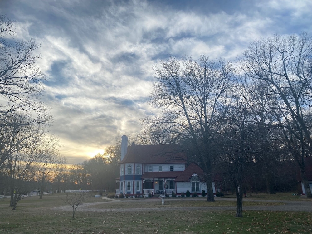 Apple Crest Inn