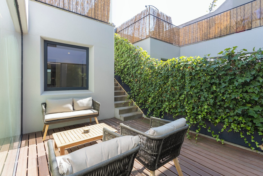 Pool Paradise Apartment C