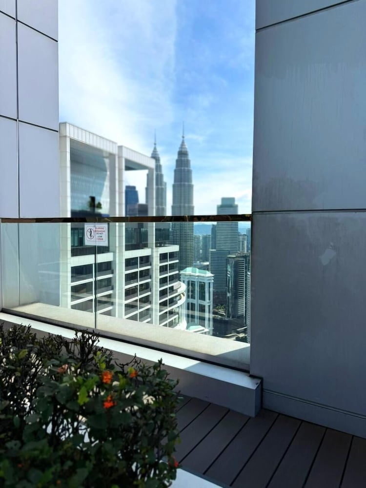 The Platinum KLCC by Moonlight