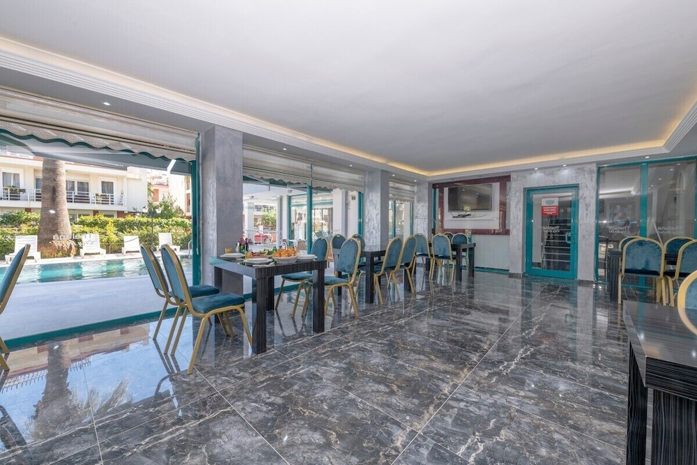 THELUNACİTY HOTEL