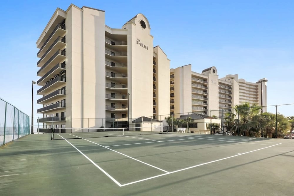 Palms 404- 4th Floor Corner Unit Beach view 5