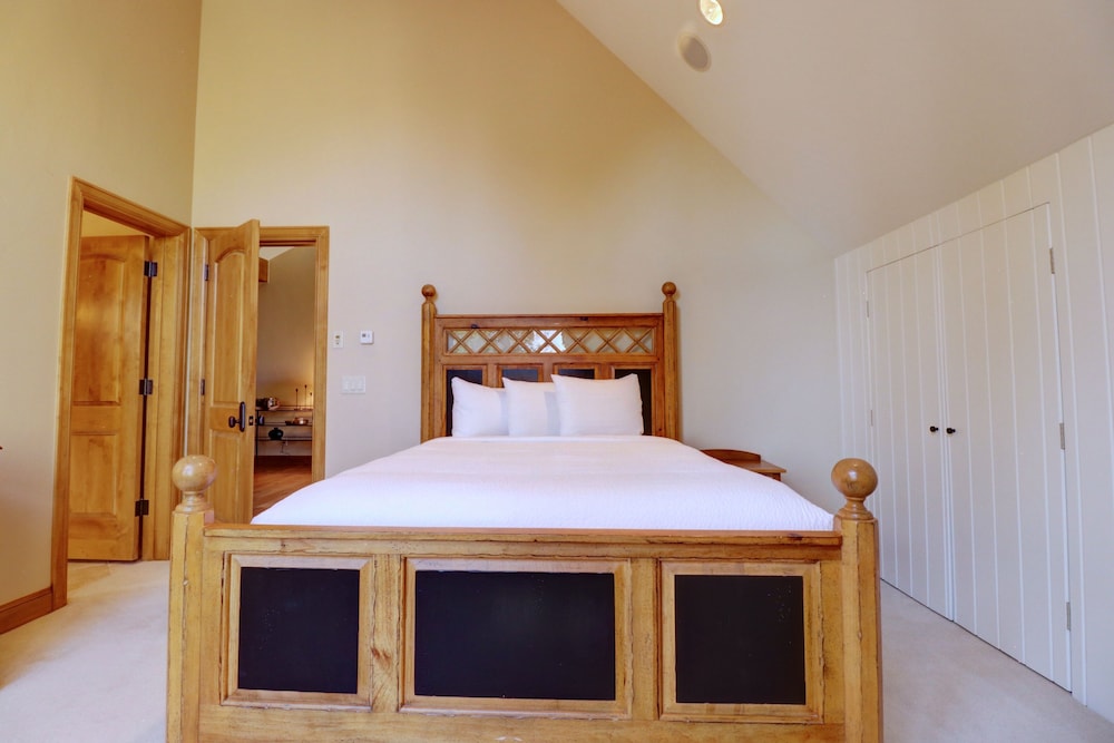 Peakside Escape 178 3 Bedroom Home