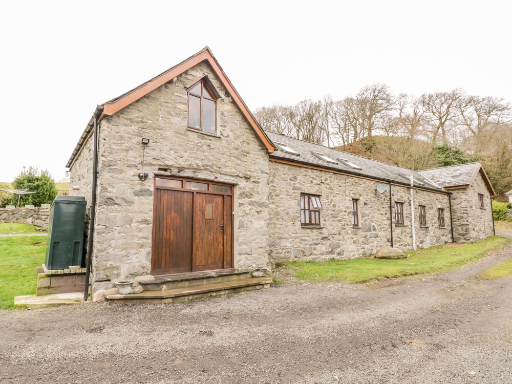 Hen Ysgubor Cottage
