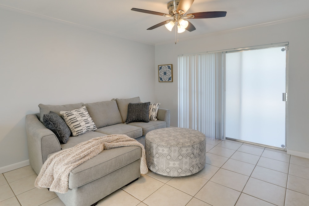 Catalina Cove Condo < 1 Mi to Cocoa Beach! view 4