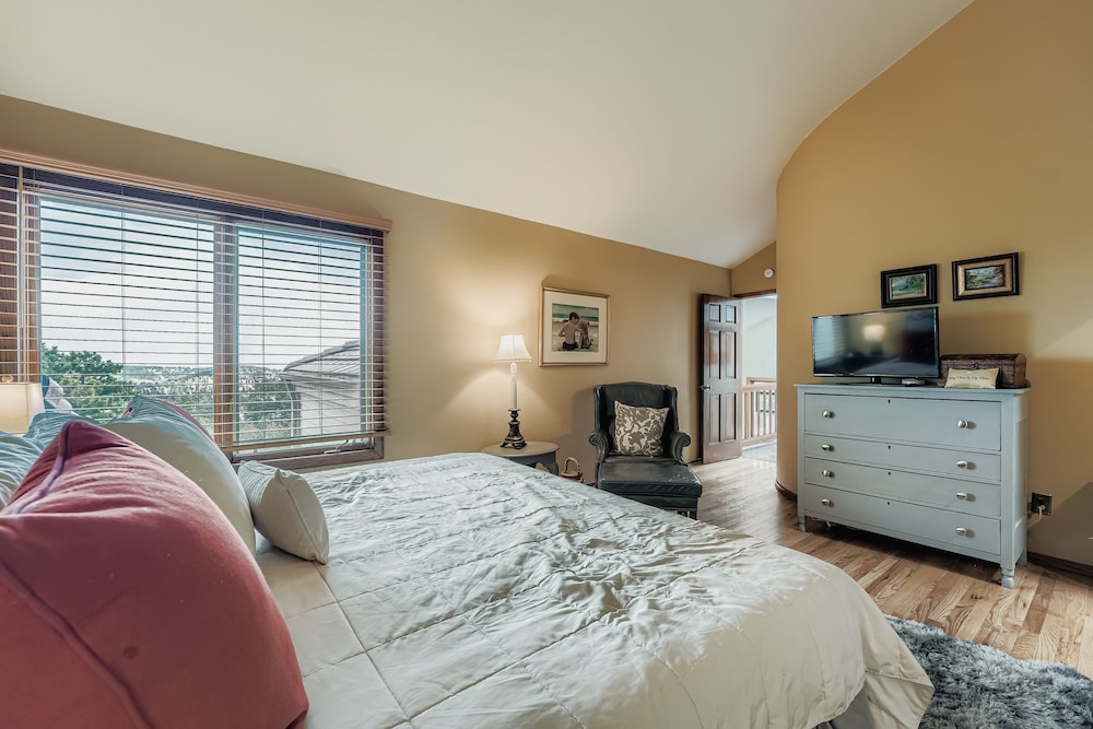 Chimney Creek 2 Bedroom Condo
