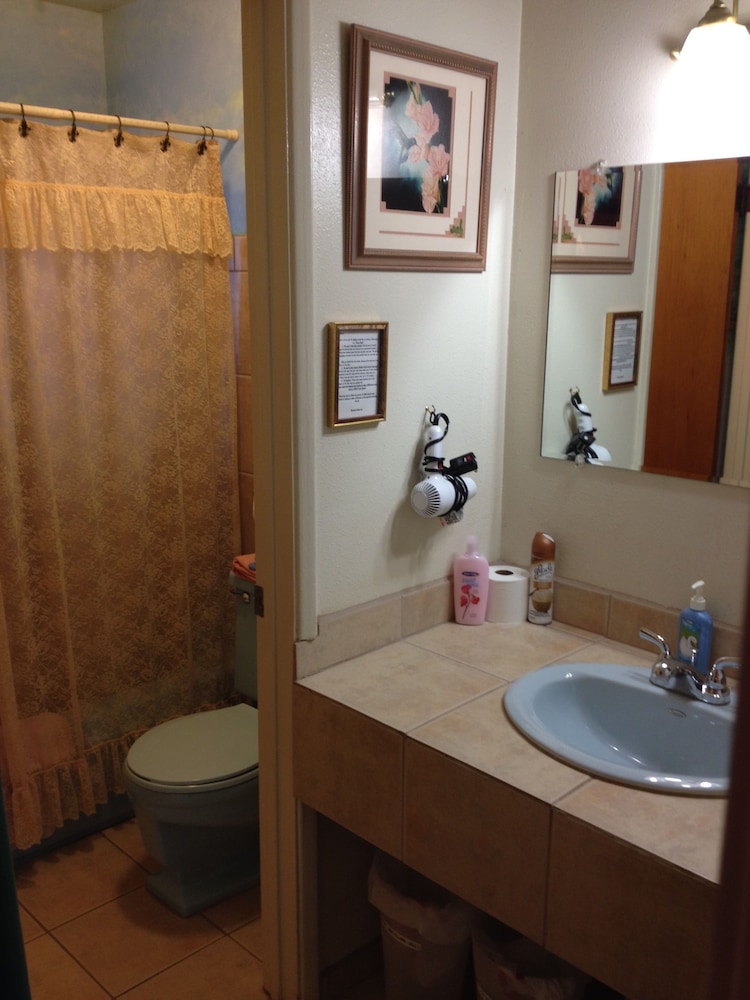 Mountain Haven Inn - Property Image 14