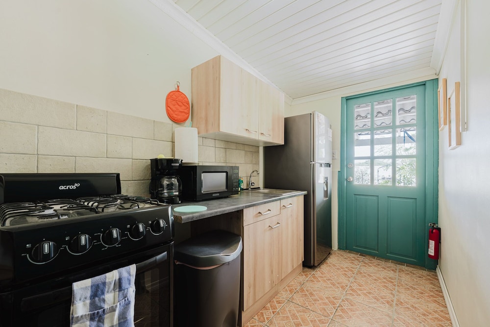1 Minute Walk to Beach Aruba Mangel Halto